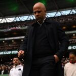 Kekalahan di Carabao Munculkan Retakan pada Mahkota Liverpool