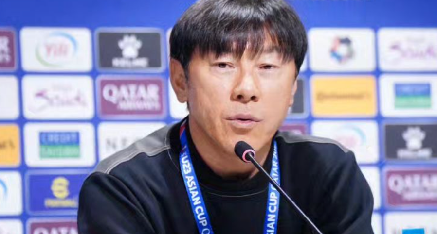 Shin Tae-yong Akan Latih Tim Melawan Manchester United