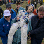 Tepat di Hari Ulang Tahun ke-70, Astronot Tertua NASA Mendarat dengan Selamat di Bumi