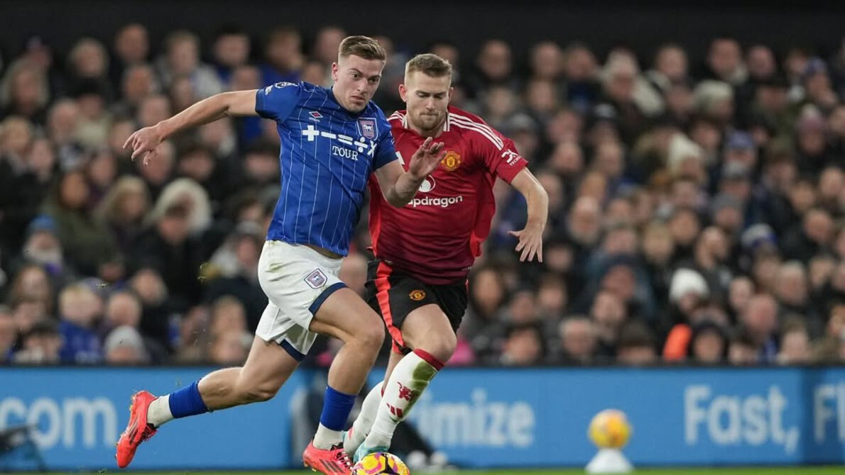 Liam Delap Diperingatkan Melakukan Kesalahan saat Memilih Chelsea Ketimbang Manchester United