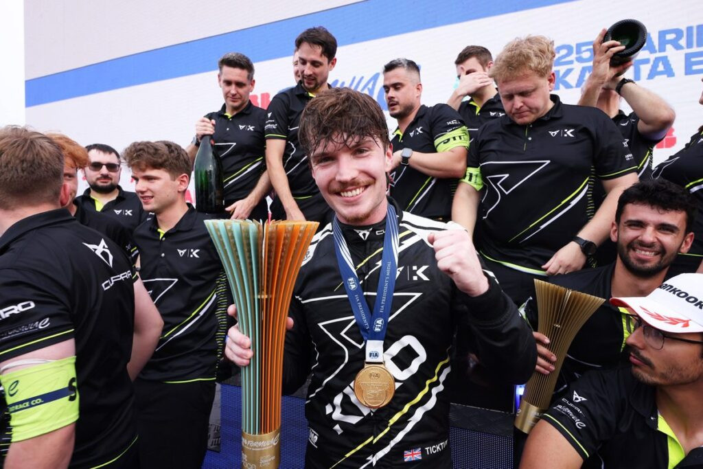 Cerita Dan Ticktum Raih Kemenangan Perdana di Formula E 2025 Sarinag Jakarta E-Prix