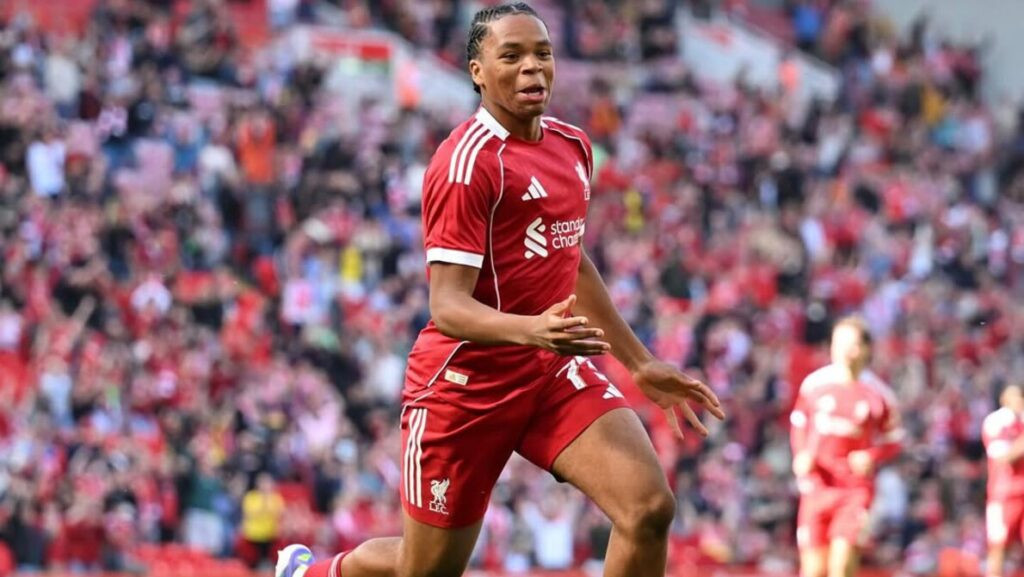 Kisah Rio Ngumoha, Bocah Ajaib Liverpool yang Tumbuh dari 'Kandang Besi'