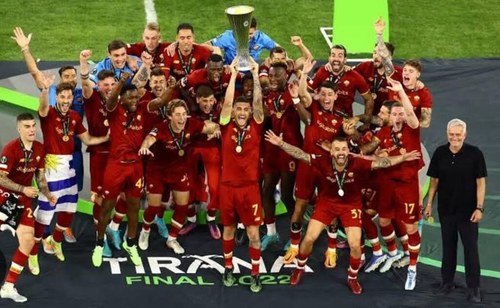 AS Roma, Cinta Jose Mourinho yang Indah namun Belum Berakhir