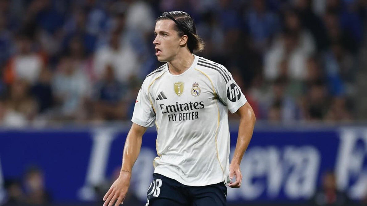 Menjual Alvaro Carreras dengan Harga Murah: Kesalahan Tak Termaafkan Manchester United