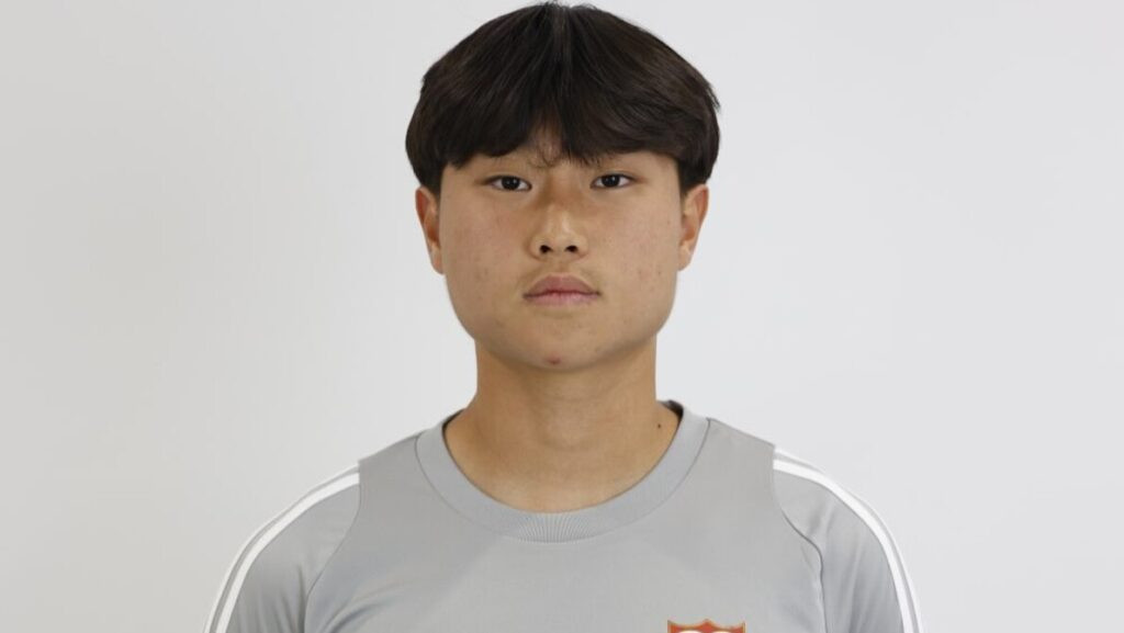 'Anak ajaib' Indonesia Aaron Ang Resmi Bergabung dengan Klub LaLiga, Sevilla