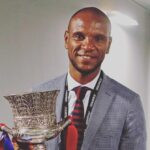 Legenda Barcelona, Eric Abidal Bantah Rumor Kematiannya