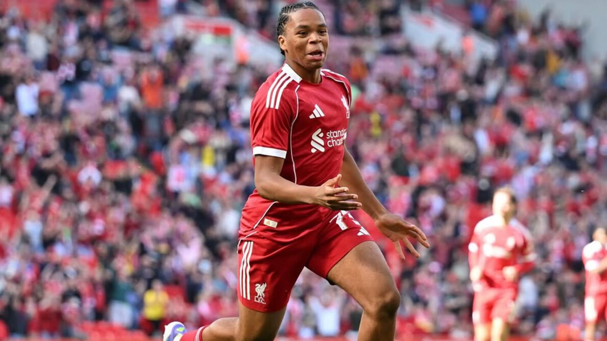 Keajaiban Wonderkid Liverpool Raup Kekayaan di Usia 17 Tahun