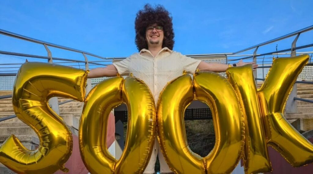 Manchester United Ditahan Imbang Nottingham Forest, Suporter Ini Sudah Tidak Cukur Rambut Lebih dari Setahun