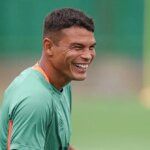 AC Milan Incar Bek Veteran Berusia 41 Tahun