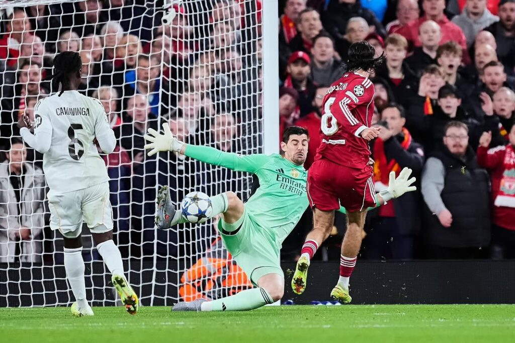 Keajaiban Tangan Thibaut Courtois dalam Kekalahan Pahit Real Madrid di Anfield