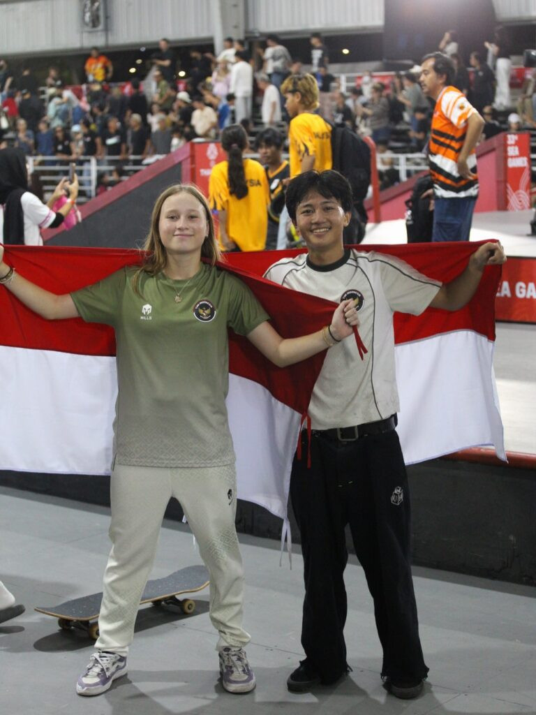 Basral Graito (Kanan) dan Ni Wayan Malana Fairbrother (Kiri) \ Foto: @afandy_dh