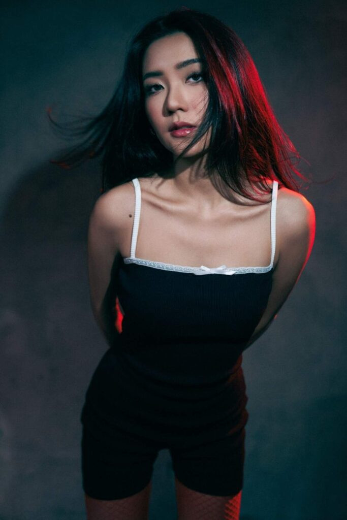 RACH? dan ‘Dopamine’: Saat Rasa Sakit dan Senang Bercampur Jadi Satu 2 RACH? Rachel Cia