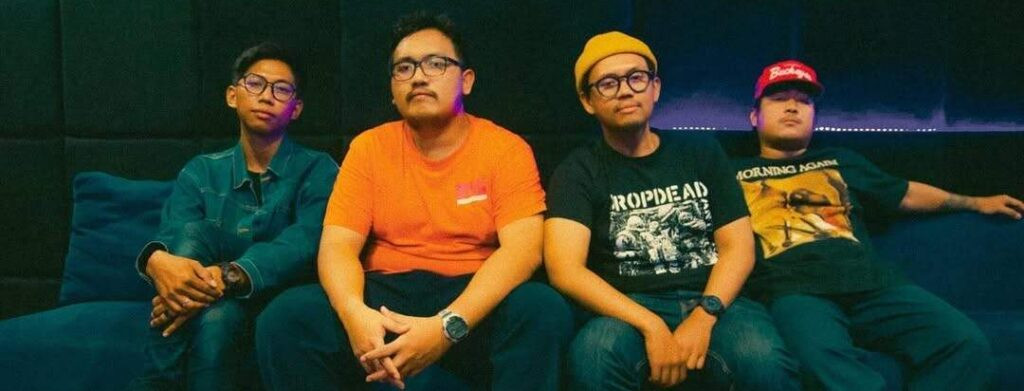 Ürban Myth Lepas EP ‘Quiet and Restrained’—Kritik Keras di Tengah Bisingnya Algoritma 2 Ürban Myth (f/Daniel Rudolf)