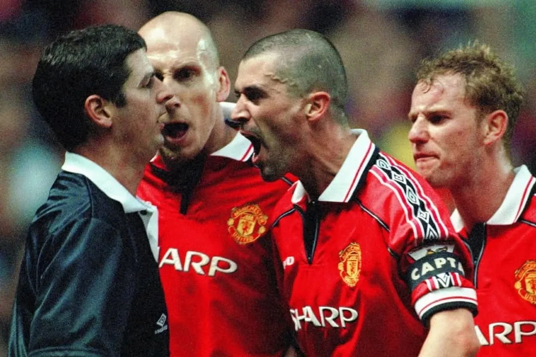Natal Tak Terlupakan bagi Roy Keane: Dikucilkan oleh Rekan Setim di Manchester United karena Hukuman dari Sir Alex Ferguson