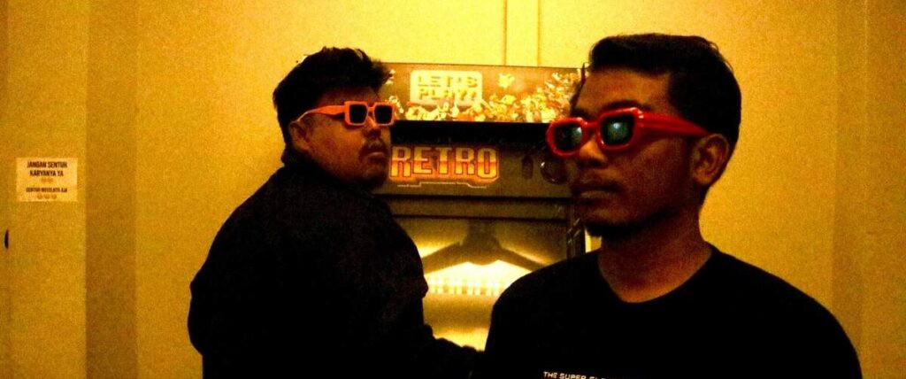 F.I.\ Roomie Boys Alert