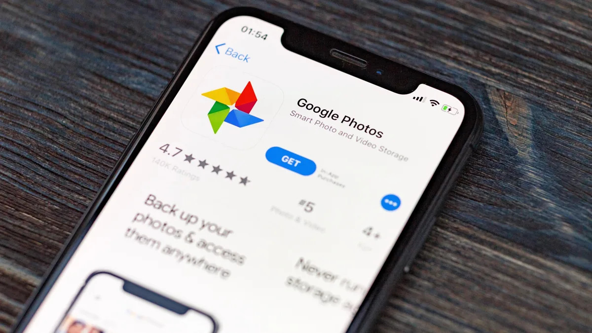 Google Photos Rilis Fitur "Me Meme": Cara Praktis Ubah Foto Galeri Jadi Meme Viral Lewat AI 1 Google Photos Rilis Fitur "Me Meme": Cara Praktis Ubah Foto Galeri Jadi Meme Viral Lewat AI