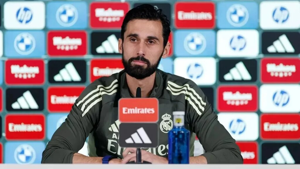 Perbedaan Antara Alvaro Arbeloa dan Xabi Alonso dalam Menangani Skuad Real Madrid