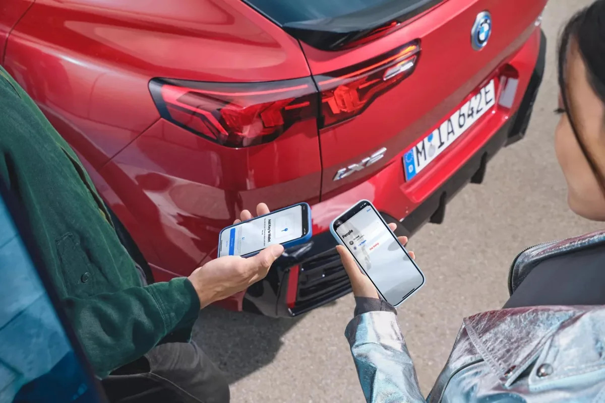 Teknologi Baru Ini Bikin Mobil Bisa Dibuka & Dipinjam Cuma Lewat HP! 1 Teknologi Baru Ini Bikin Mobil Bisa Dibuka & Dipinjam Cuma Lewat HP!