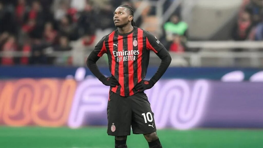 AC Milan Beri Lampu Hijau untuk Melepas Rafael Leao ke Manchester United