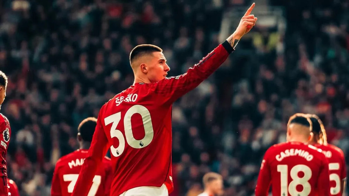 Benjamin Sesko Mendefinisikan Ulang Peran Pemain Nomor 9 di Manchester United