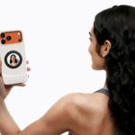 Case Selfix, Ubah iPhone 17 Pro Jadi Kamera Vlogging Profesional dengan Layar OLED Belakang!