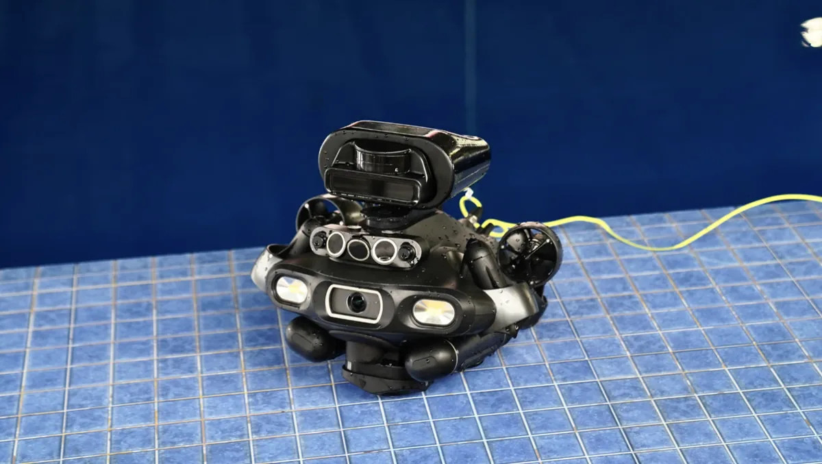 Revolusi Inspeksi Bawah Air: Mengenal Drone FIFISH E-MASTER yang Dibekali AI Navigasi Otomatis