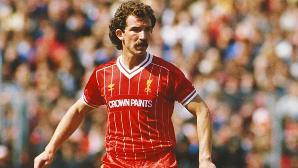 Legenda Liverpool Terjebak di Tengah Ledakan Bom Timur Tengah