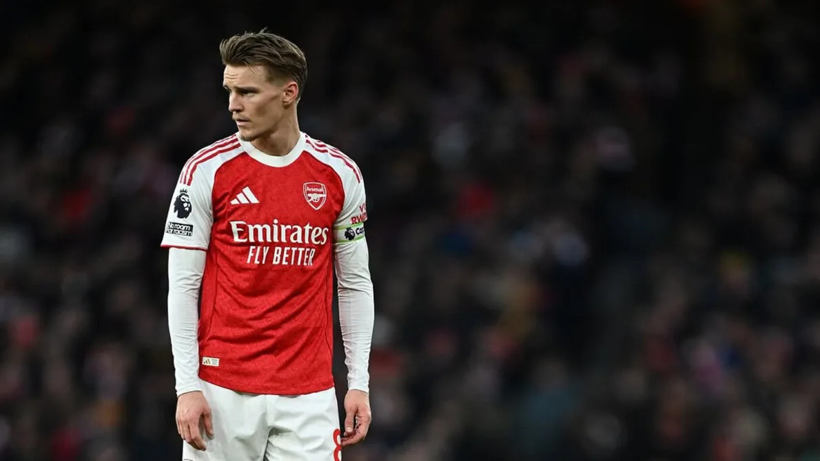 Martin Odegaard Berkomitmen Bertahan di Arsenal