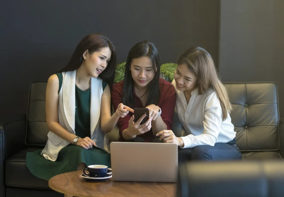 Transformasi Komunitas Digital, Bagaimana Data dan Sentuhan Manusia Meningkatkan Trafik Website 31% 1 Transformasi Komunitas Digital, Bagaimana Data dan Sentuhan Manusia Meningkatkan Trafik Website 31%