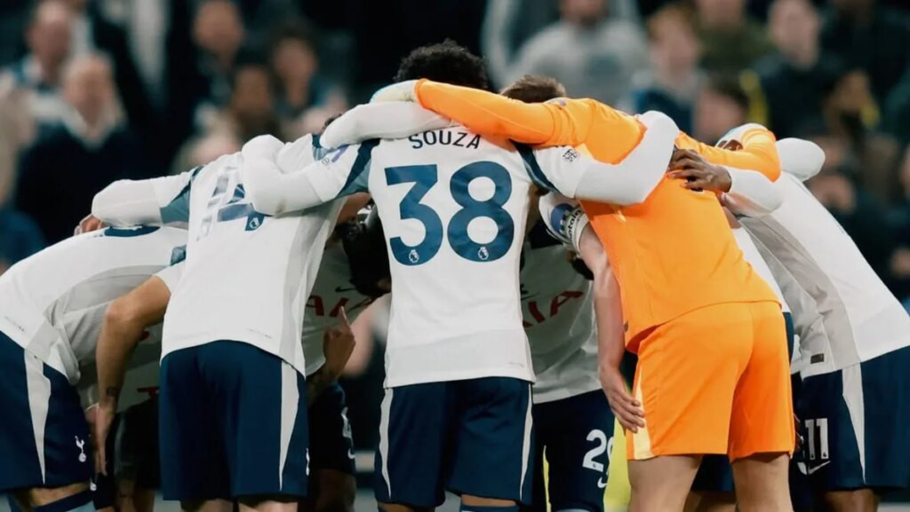 Upaya Bunuh Diri Tottenham Hotspur dan Bayang-bayang Degradasi Semakin Nyata