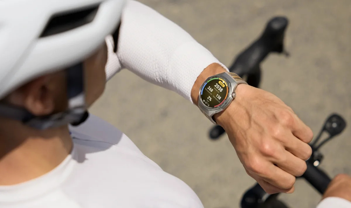 Smartwatch Bisa Deteksi Mikroplastik dalam Tubuh, Teknologi Baru Tanpa Tes Darah