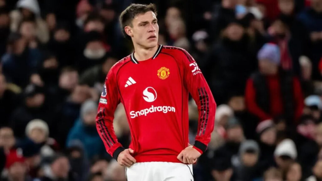 Manchester United Tawarkan Manuel Ugarte untuk Dijual kepada 3 Raksasa Serie A