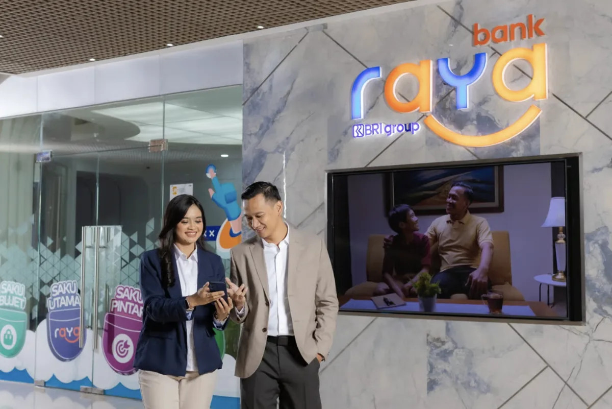 Genjot Inklusi Keuangan, Bank Raya Rilis Fitur QRIS Tampil untuk Belanja Makin Praktis