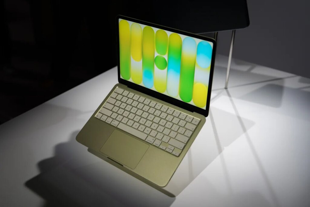 MacBook Neo Resmi Hadir di iBox: Solusi Laptop Apple Murah Paling Worth It di 2026