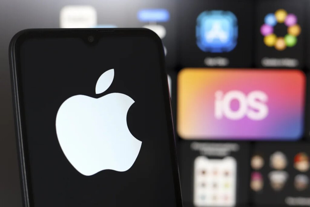 Bocoran iOS 27: Apple Beri Kebebasan Pengguna Pilih Model AI Pihak Ketiga