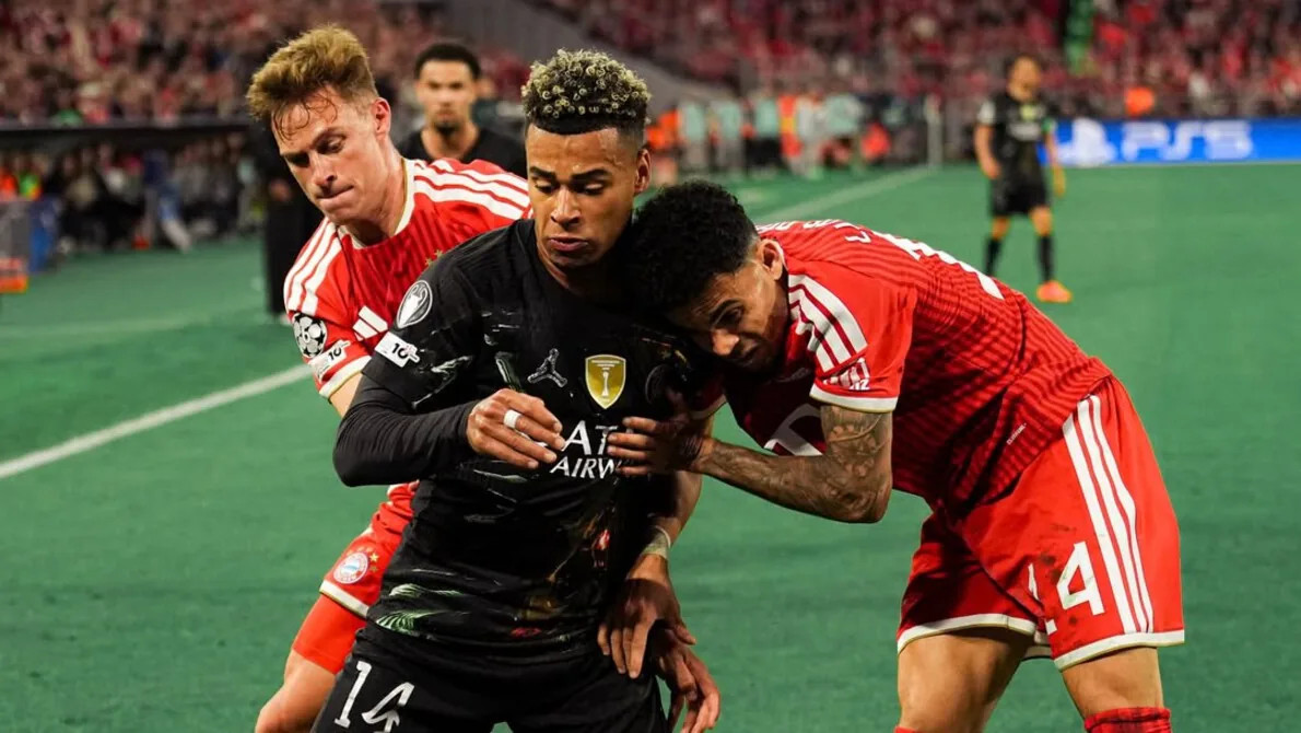 Bayern Munchen Chaos! Dilumpuhkan PSG, Allianz Arena Kini Jadi 'Taman Bermain' Luis Enrique
