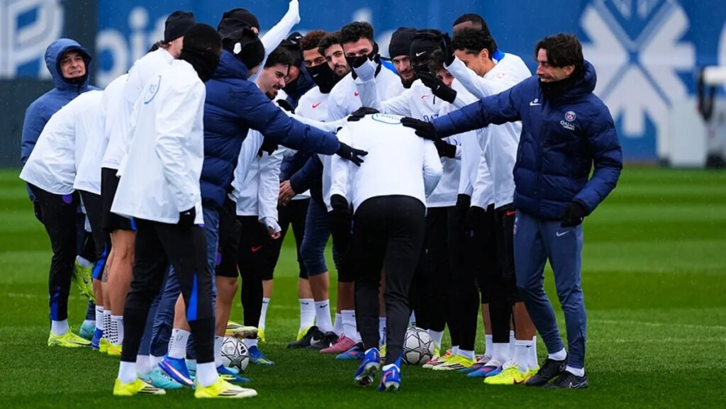 PSG Pakai Latihan 'Aneh' ala Olahraga Rugby Jelang Lawan Arsenal di Final Liga Champions