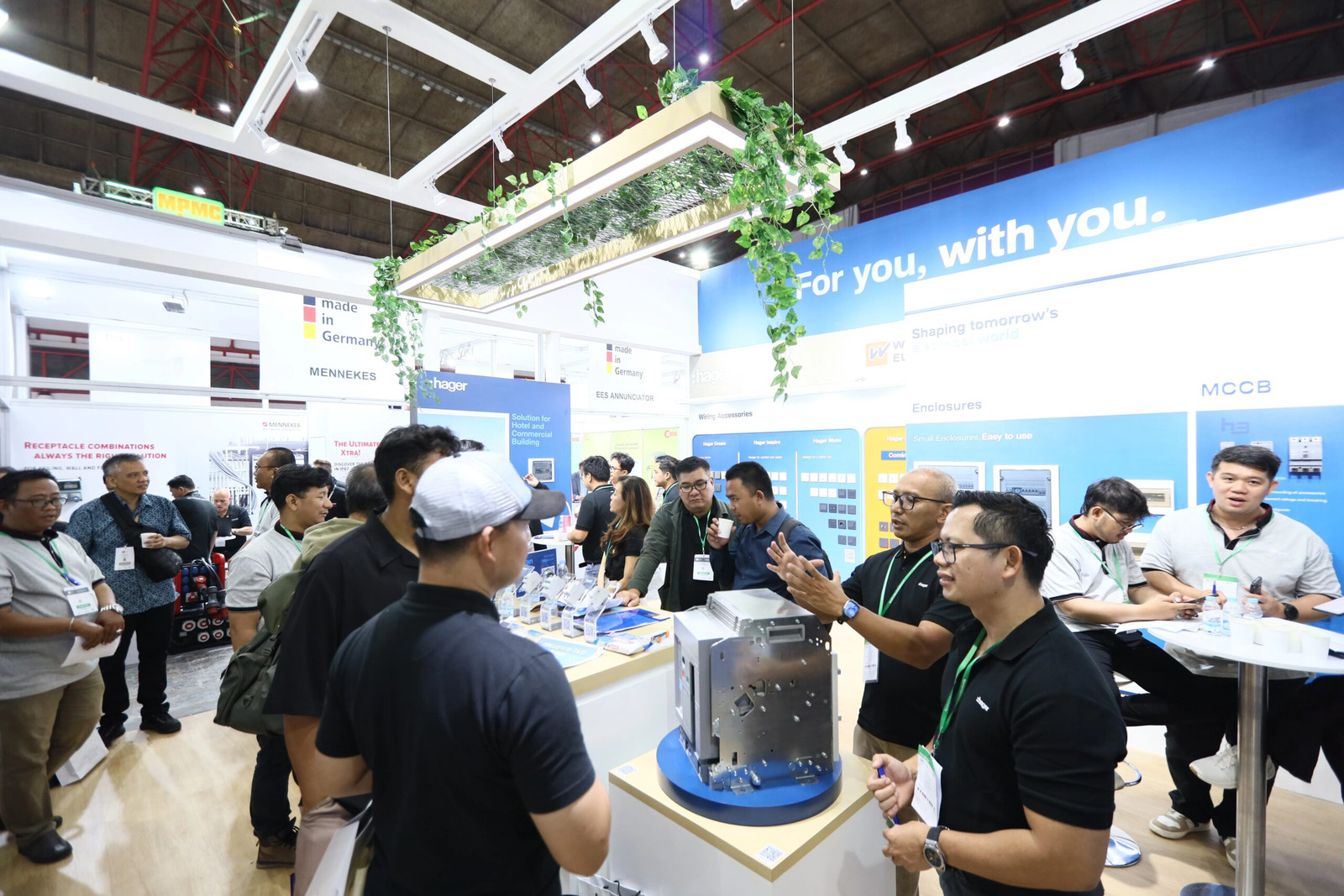 Optimalkan Potensi Nikel, Indonesia Gelar Pameran Baterai Terbesar di Jakarta International Expo