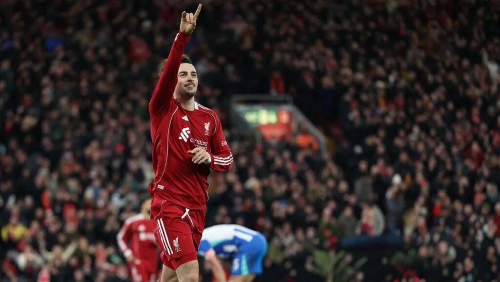 Dilema Masa Depan Curtis Jones: Setia di Anfield atau Tergoda Kemilau Inter Milan?