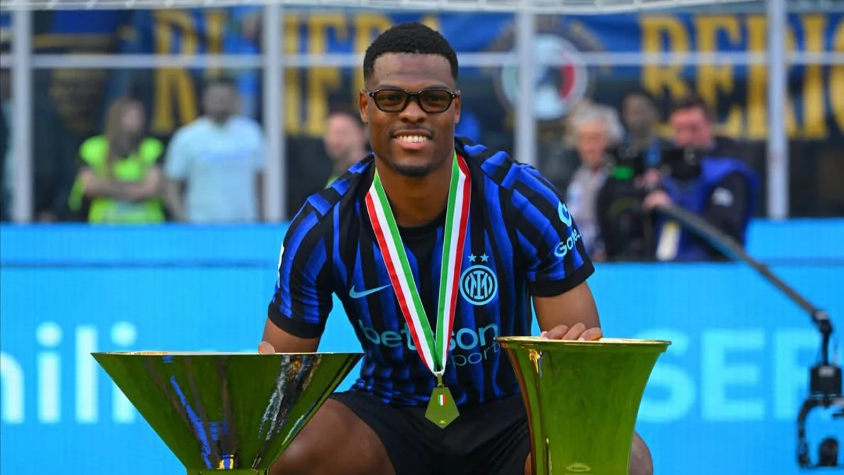 Dumfries Angkat Kaki ke Real Madrid, Bagaimana Cara Inter Milan Cari Penggantinya? 1 Dumfries Angkat Kaki ke Real Madrid, Bagaimana Cara Inter Milan Cari Penggantinya?