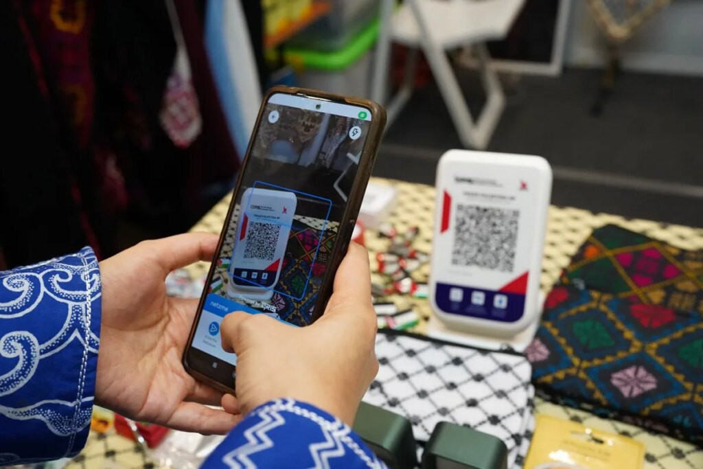Begini Cara QRIS Mengubah Kebiasaan Belanja Masyarakat Indonesia