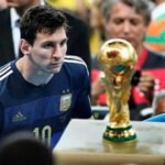 Momen Bak Malaikat Mario Gotze dan Penderitaan Diam Lionel Messi