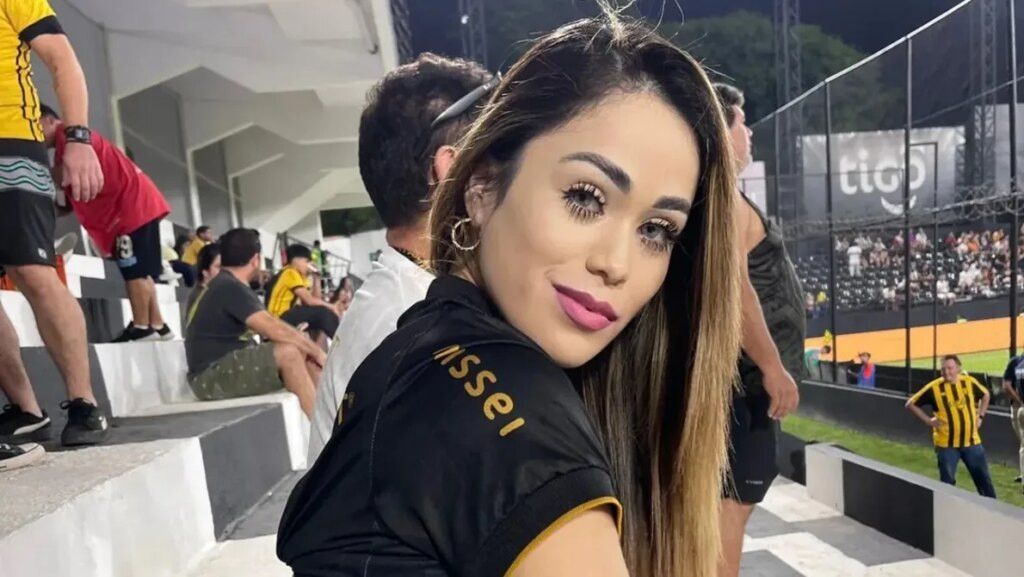 Intip Profil Marisol Olmedo, Suporter 'Pemersatu Bangsa' di Piala Dunia 2026 yang Alami Insiden Baju Melorot Usai Foto Hot-nya Viral di Medsos
