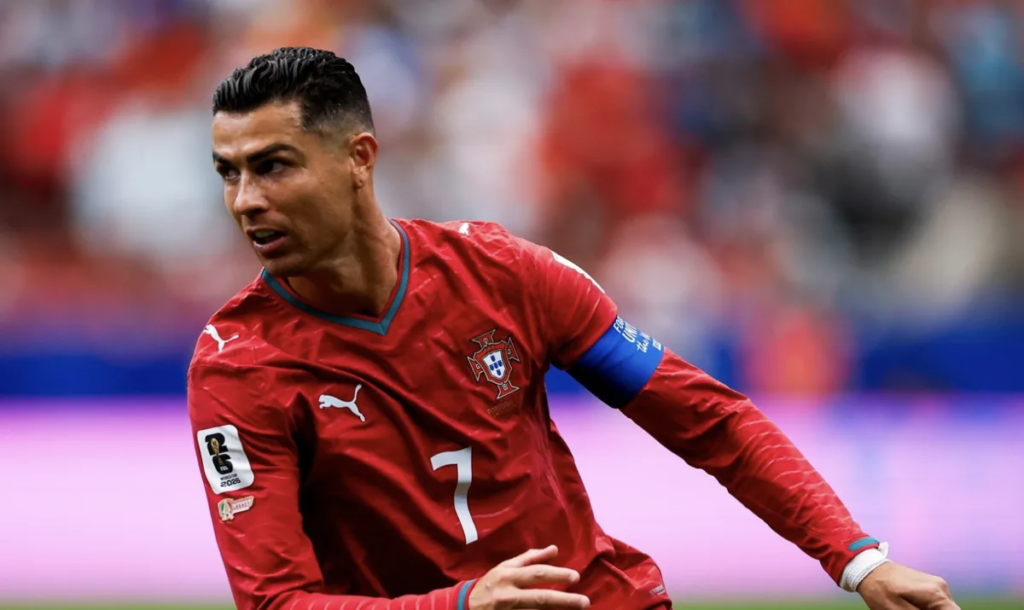 Catatan Emas CR7 yang Tak Mungkin Diraih Messi