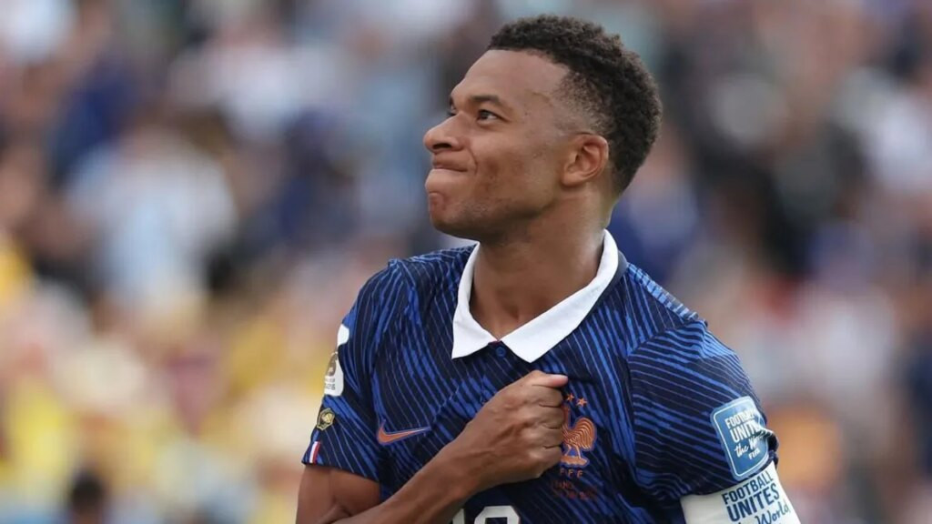Perebutan Sepatu Emas Piala Dunia 2026 Memanas! Mbappe Ungguli Messi, Haaland Dipastikan Tersingkir