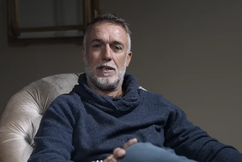 Gabriel Batistuta Sebut AC Milan Punya Bek Terbaik Italia, Jadi Standar Kehebatan Serie A