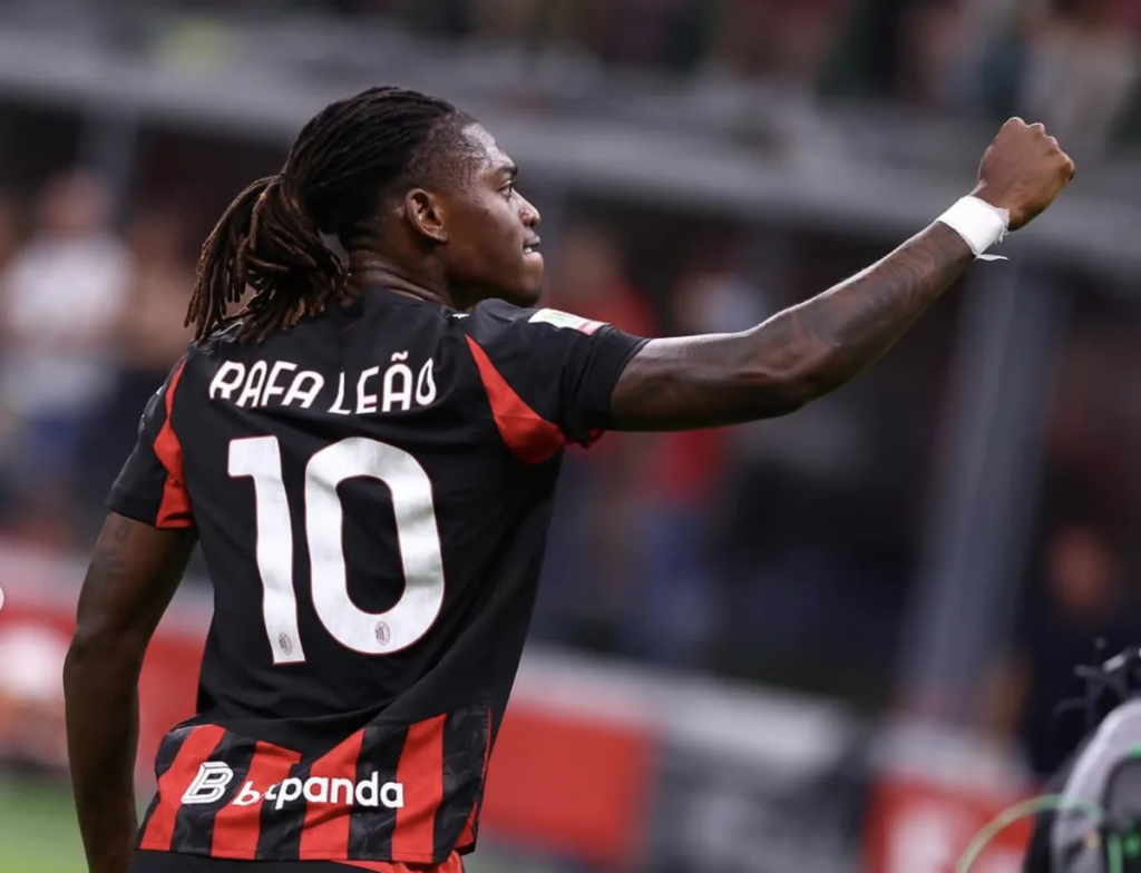 Rafael Leao Hapus Status Pemain AC Milan di Instagram, Isyarat Tinggalkan Rossoneri?