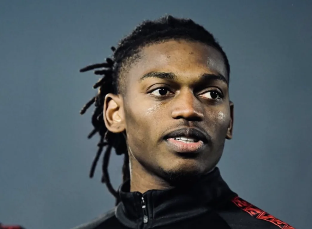 Rafael Leao Jadi Target Aston Villa, AC Milan Siapkan Keputusan Besar di Bursa Transfer 2026
