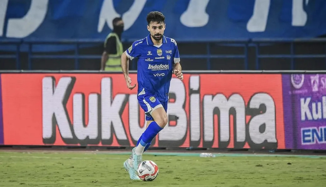 Negosiasi Mentok! Persib Bandung Lepas Bintan Berlabel Pemain Piala Dunia 2026 di Bursa Transfer Super League 1 Negosiasi Mentok! Persib Bandung Lepas Bintan Berlabel Pemain Piala Dunia 2026 di Bursa Transfer Super League