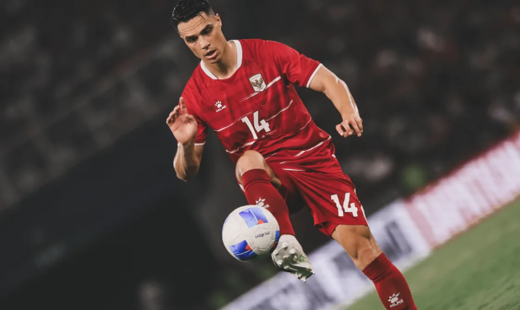 Kedapatan di Bandara Soetta, Joey Pelupessy Buka Suara Soal Rumor Transfer Super League ke Persib Bandung